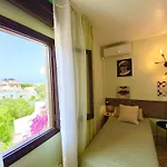 Hébergement de vacances By The Sea With Jacuzzi, Garden & Park View