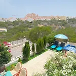 Hébergement de vacances By The Sea With Jacuzzi, Garden & Park View Torrevieja