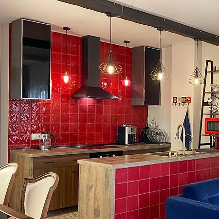 Casa de Férias By The Sea With Jacuzzi, Garden & Park View