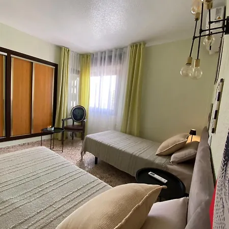 Сasa de vacaciones By The Sea With Jacuzzi, Garden & Park View *