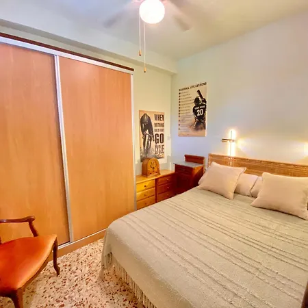 Holiday home By The Sea With Jacuzzi, Garden & Park View Torrevieja