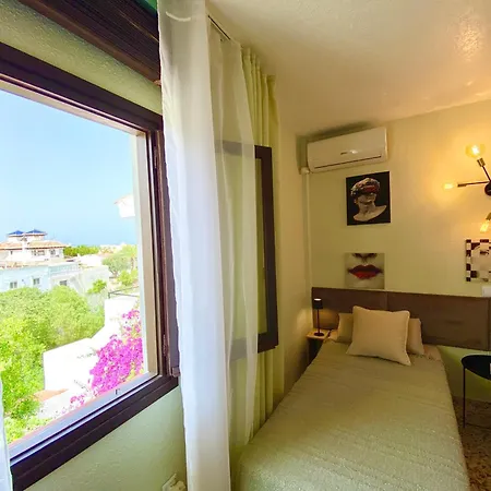 Casa de Férias By The Sea With Jacuzzi, Garden & Park View