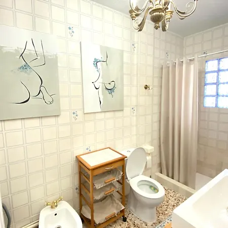 Сasa de vacaciones By The Sea With Jacuzzi, Garden & Park View *